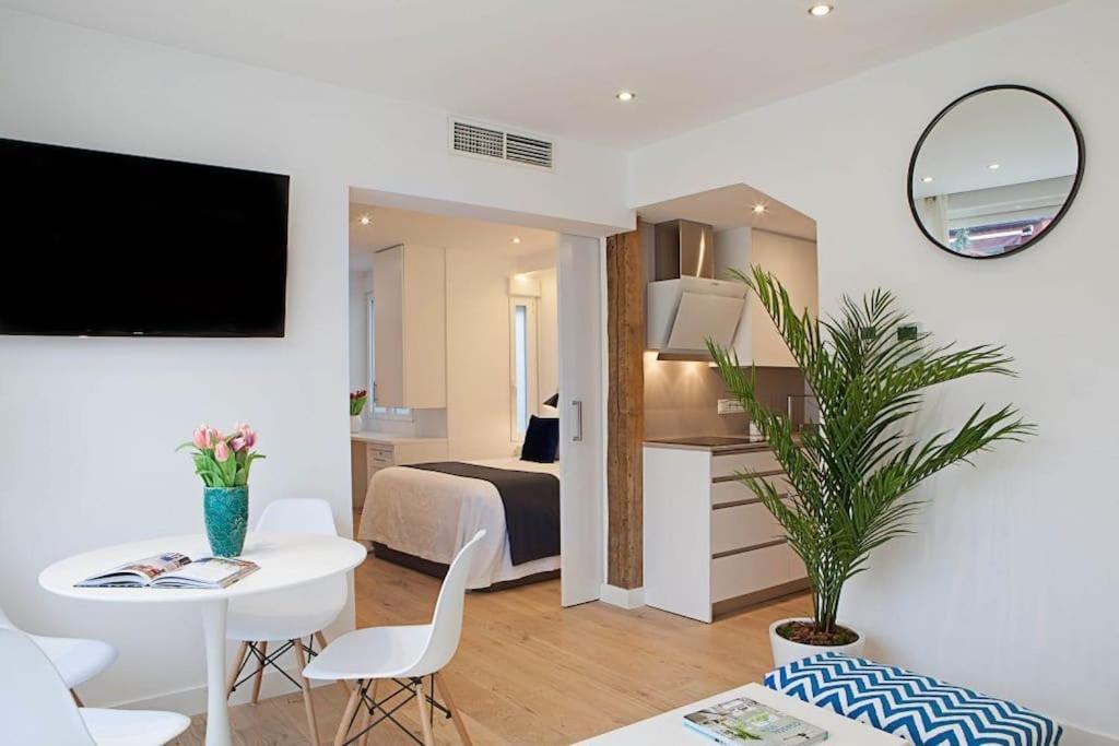 Apartamento Luminoso Apartamento Con Terraza En Sol Madrid Exterior foto